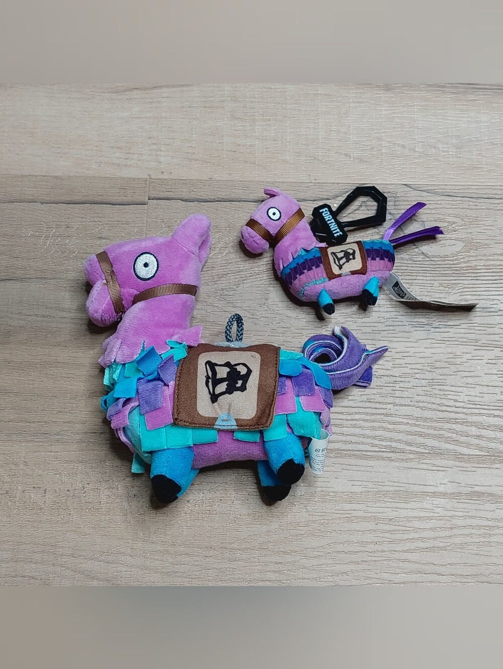 Fortnite Loot Llama Plushie set!